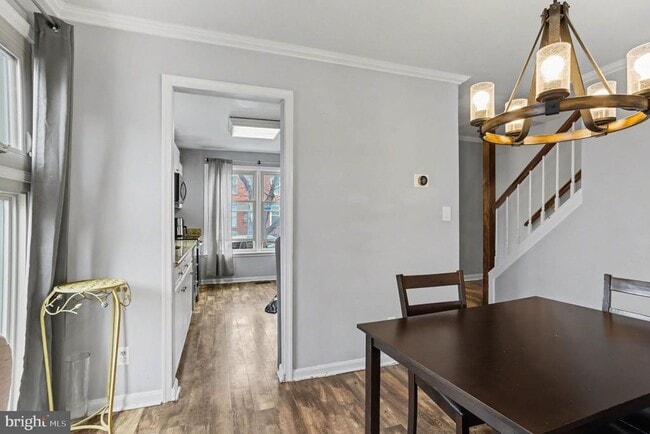 Building Photo - 216 Scott St