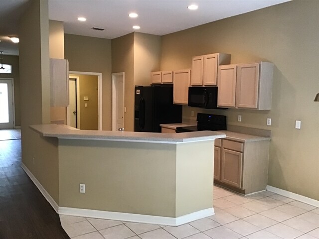Foto del edificio - 1680 Austin Ln