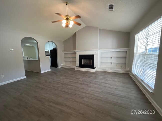 Building Photo - 3672 Jervis Ct