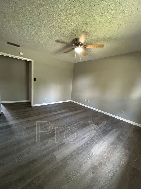 Foto del edificio - 825 S Cherokee St