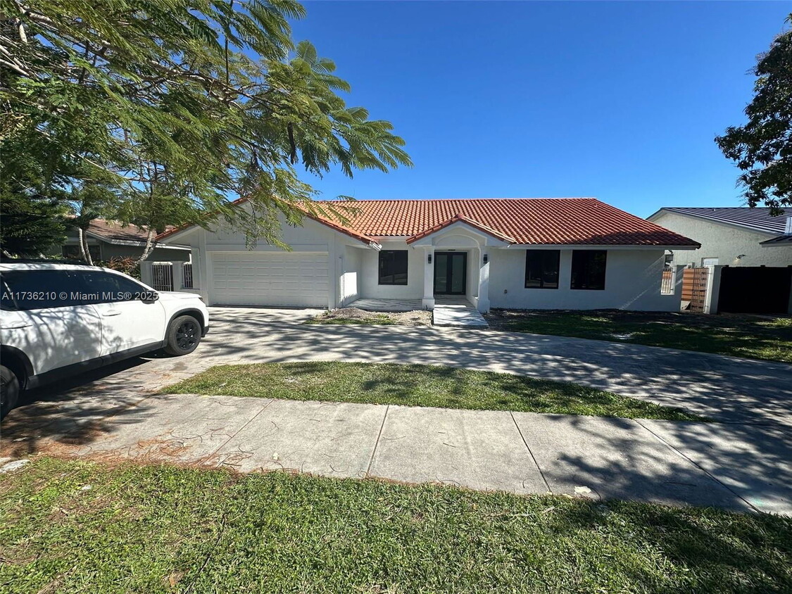 Foto principal - 10501 SW 142nd Ave