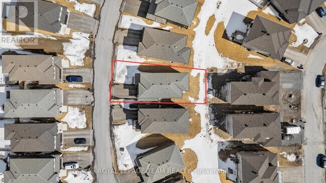 Building Photo - 1217 Diamond St