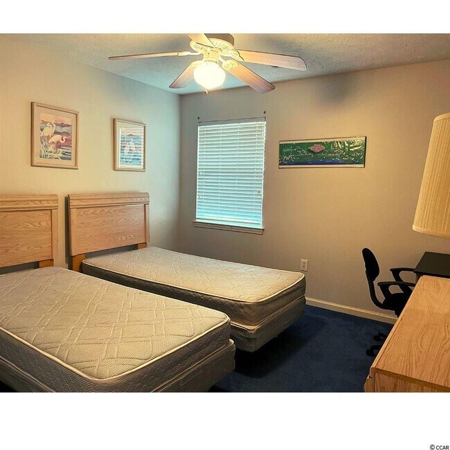 Foto del edificio - 618 Waterway Village Blvd