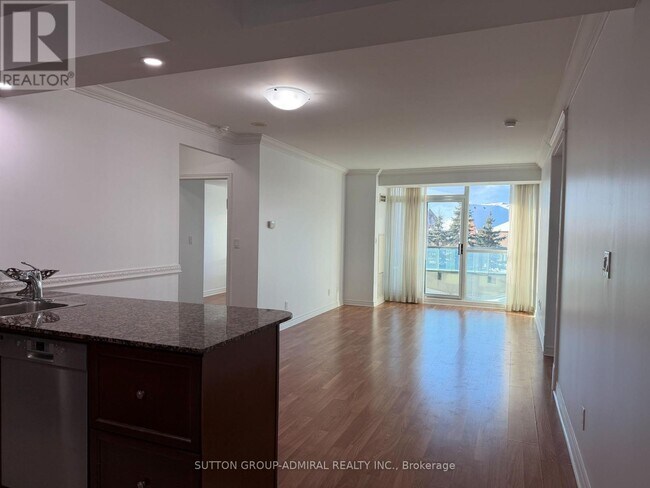 Building Photo - 100 Promenade Cir