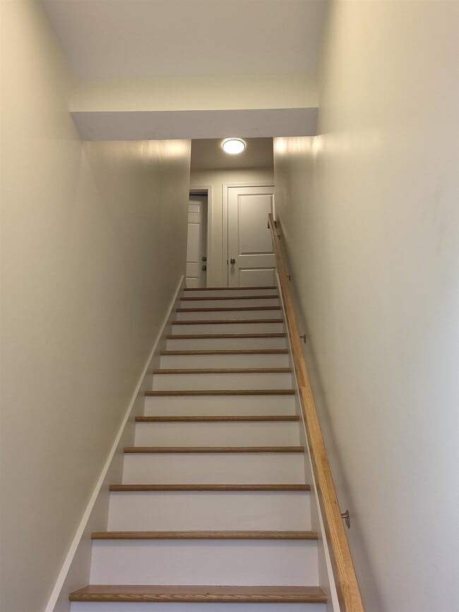 Building Photo - 386 Union Ave