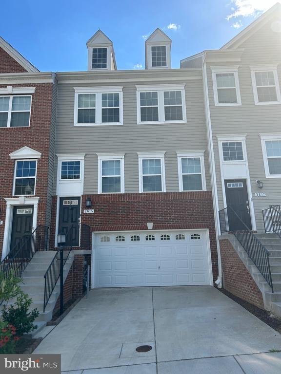 Foto principal - 2615 Day Lily Rd
