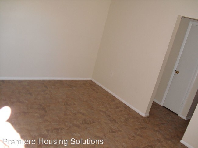 Building Photo - 1105 Mercury Dr E