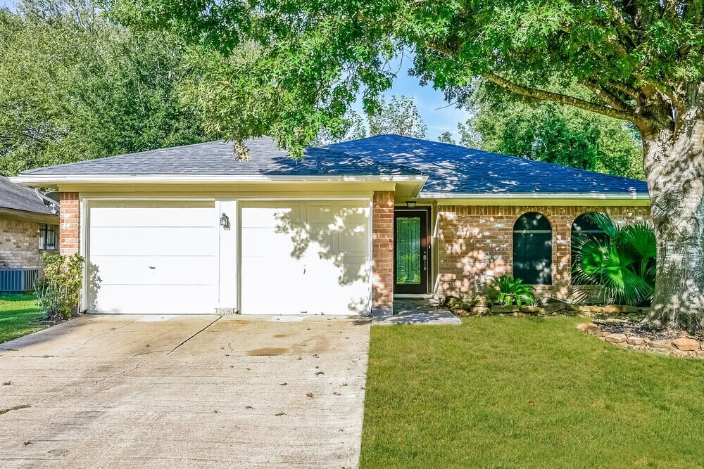 Foto principal - 15907 Marsh Hawk St