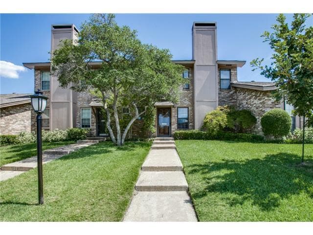 Left side townhome - 10714 Pagewood Dr