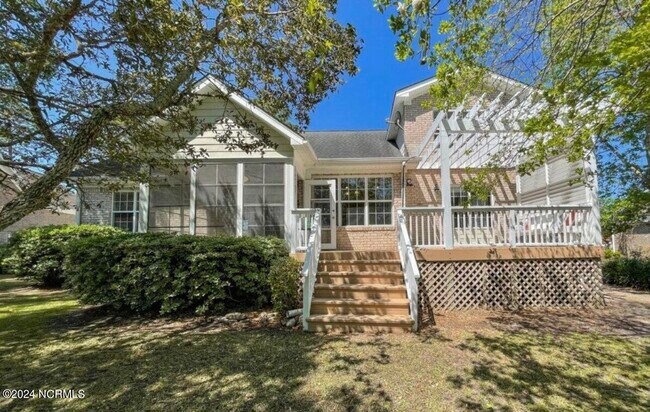 Building Photo - 6213 Sugar Pine Dr
