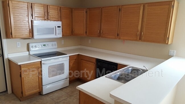 Foto del edificio - 3122 N 115th Ln