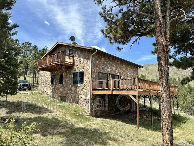 Foto del edificio - 1385 Melvina Hill Rd