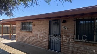 Building Photo - 744 E Holaway Dr