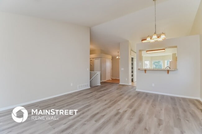 Foto del edificio - 7456 Prythania Park Dr