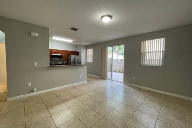 Foto del edificio - 19222 SW 133rd St