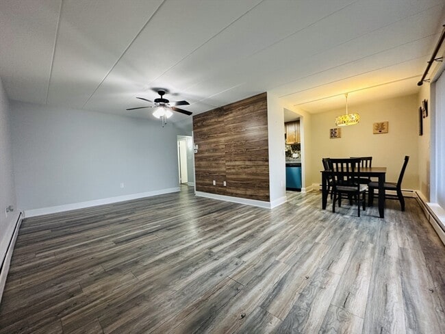 Foto del edificio - 267 Lake St