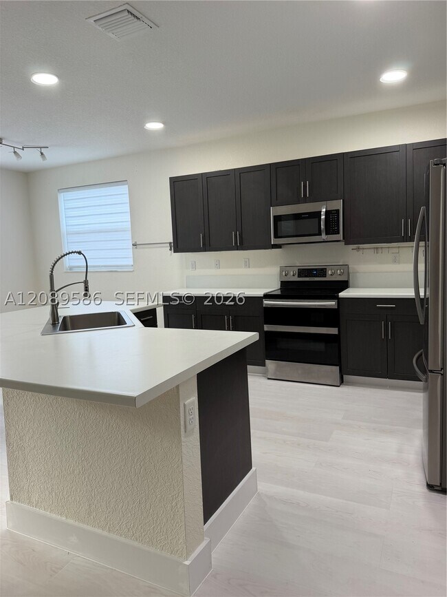 Building Photo - 23602 SW 115 Ct