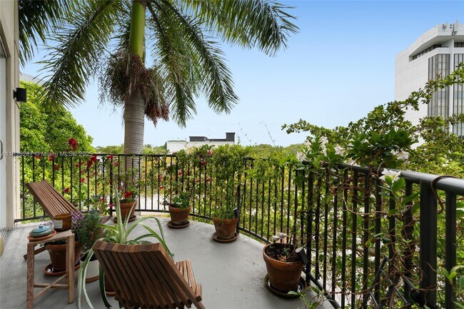 Foto del edificio - 2701 SW 3rd Ave