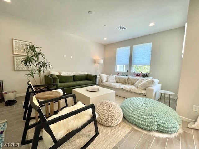 Foto del edificio - 11238 Essence Point Ave