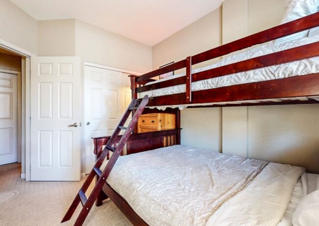 Foto del edificio - Beautiful 2 Bed, 2 Bath Fully Furnished Co...