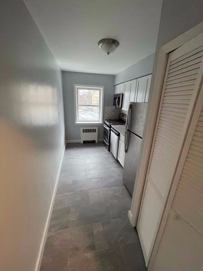 Foto del interior - 56-Village Court Apartments, LLC
