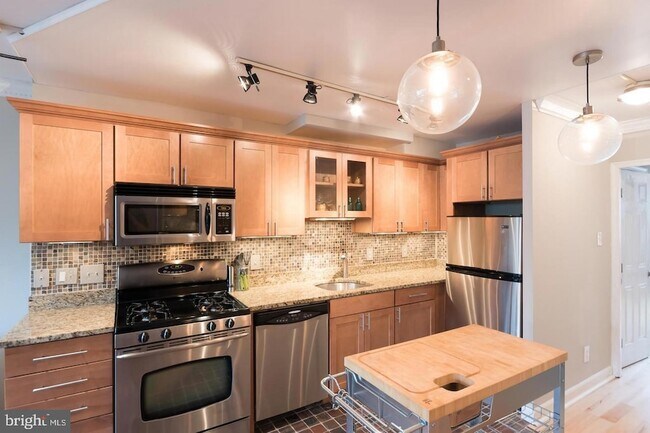 Foto del edificio - 1245 13th St NW