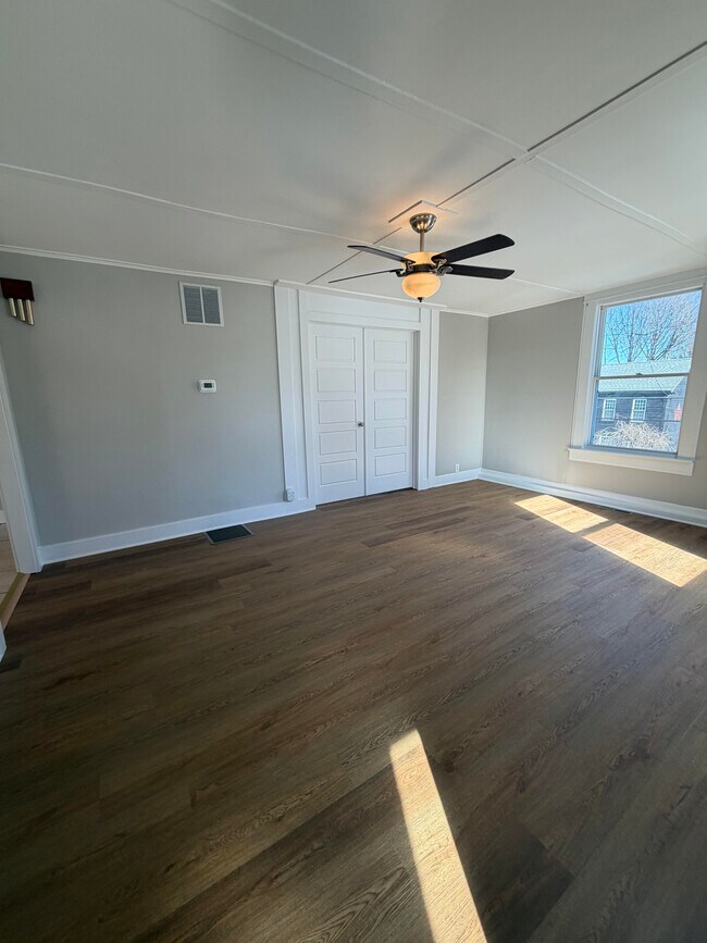 Foto del edificio - 209 Kingsley Rd