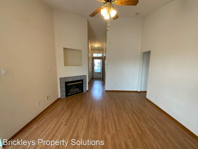 3 br, 2 bath House - 1942 Avondale Pl. NW photo'