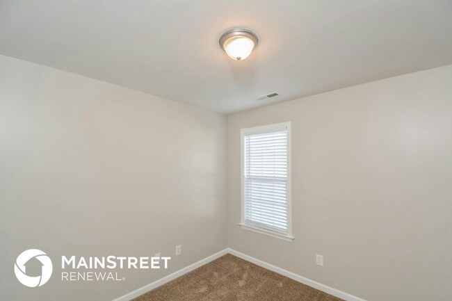 Foto del edificio - 313 Whitehall Ct