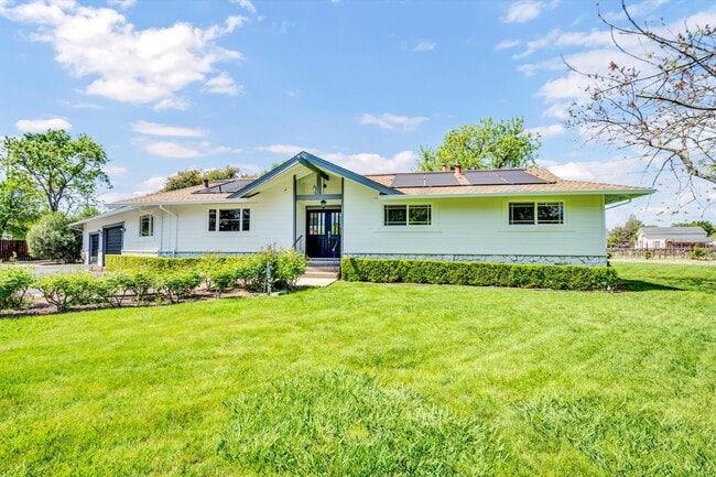 Foto del edificio - 1790 McKinley Rd