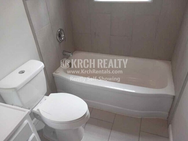 Foto del edificio - Amazing 3 bedroom, 2 bathroom home!