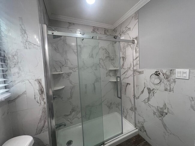 Foto del edificio - 180 Littleton Rd