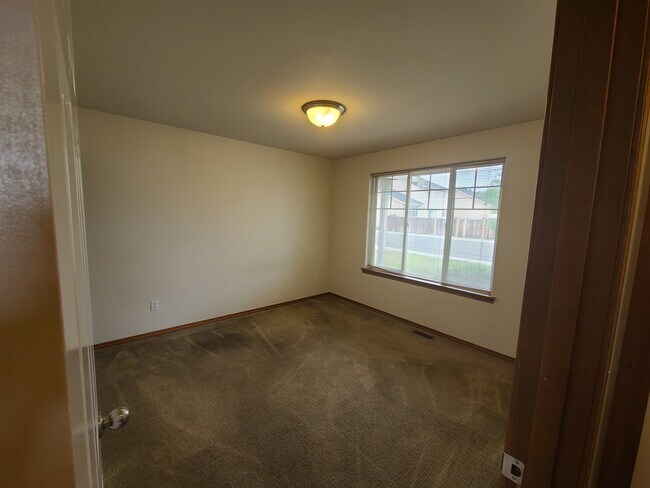 Foto del edificio - 2411 N Columbia St