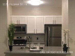 Building Photo - 1171 Felspar St