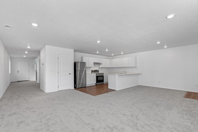 Building Photo - Beautiful Home in Post Falls!