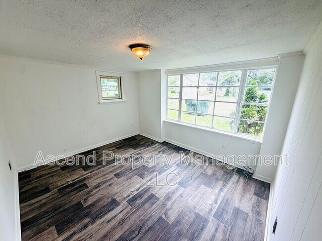 Foto del edificio - 4510 Old Mission Rd