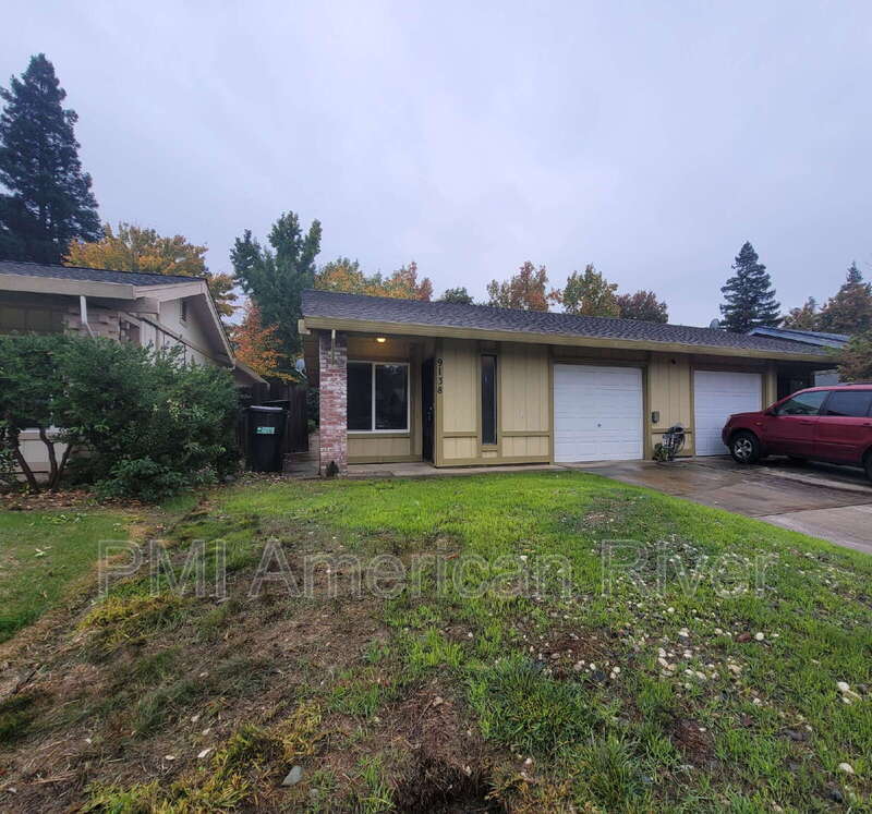 Foto principal - 9138 Nasreen Dr