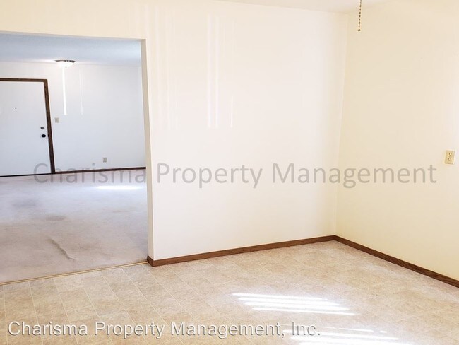 Foto del edificio - 112 E 10th St