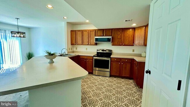 Foto del edificio - 424 Waverly Woods Dr