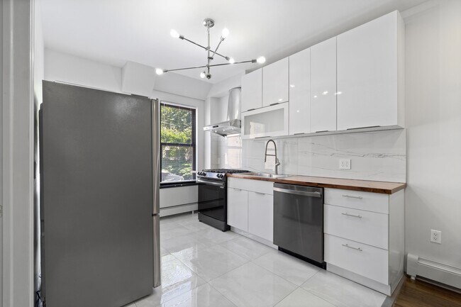 Foto del edificio - 232 1st St