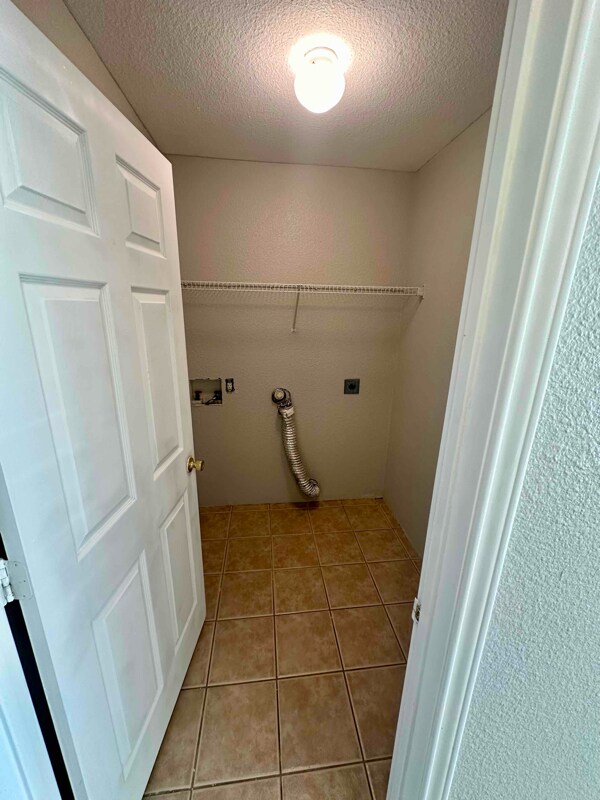 Building Photo - 4331 Covenant Ct