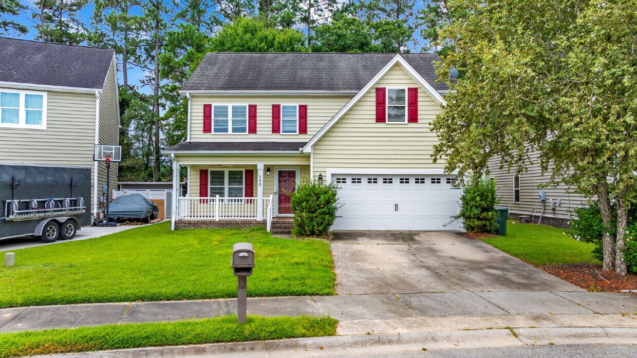 Primary Photo - Beautiful 4-Bedroom, 3-Bath House