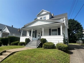 Building Photo - 32 Downs Ave