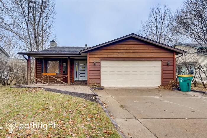 Primary Photo - 5233 Xenia Ave N, Crystal, MN, 55429