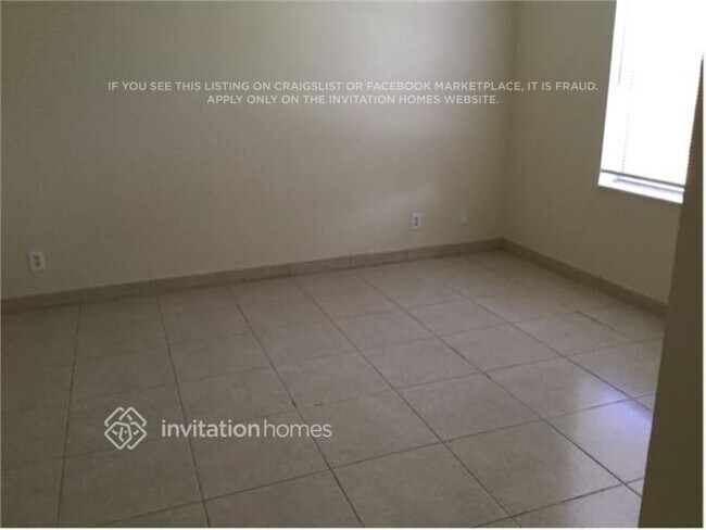 Foto del edificio - 6117 Blue Grass Cir