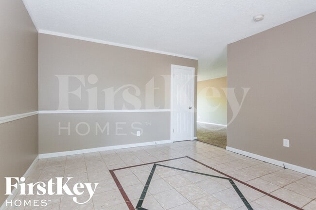 Building Photo - 6692 Lesli Mari Ct