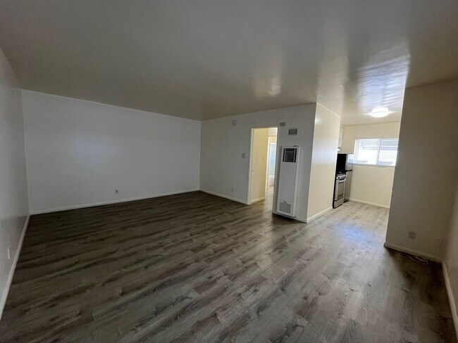 Foto del edificio - MOORPARK (14938) APT