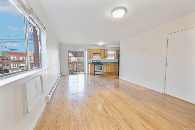 Building Photo - 214-16 40th Ave