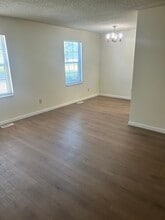 Building Photo - 110 Daleview Dr