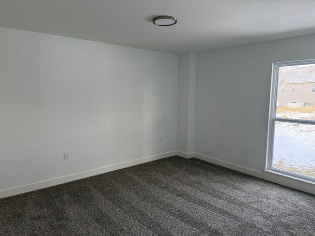 Foto del edificio - 4 Bedroom Townhome in Kansas City, MO ~1 M...